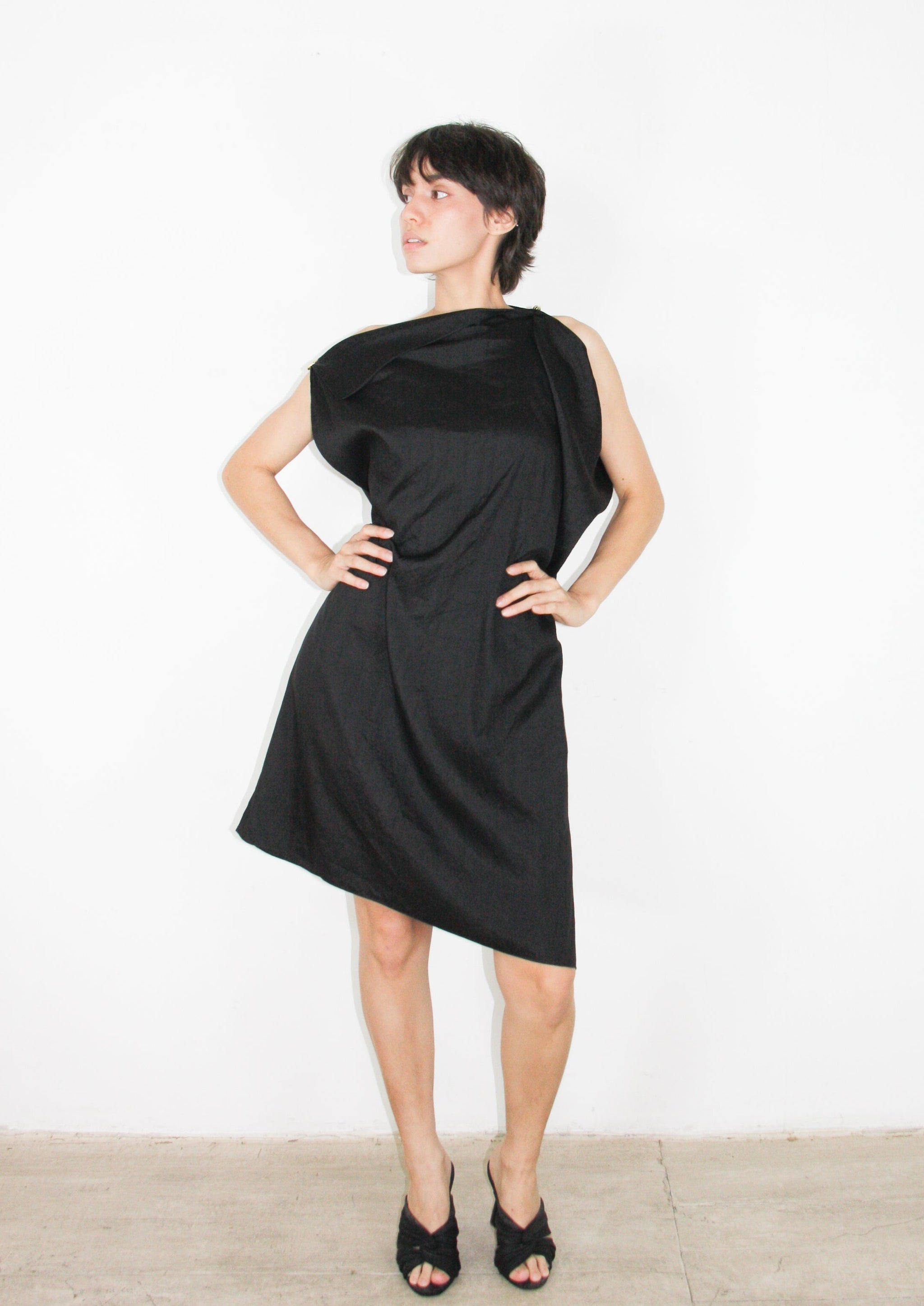 72℃ short dress oldhoney ブラック Short satin dress with laces and eyelets in Black for Women