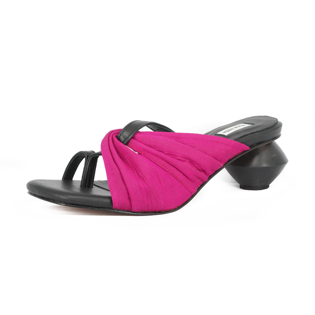 open toe fuchsia and black low heel sandal with carved wood heel by Sucette
